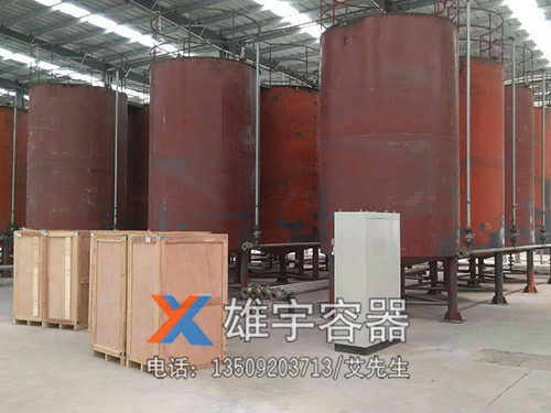 立式儲(chǔ)油罐